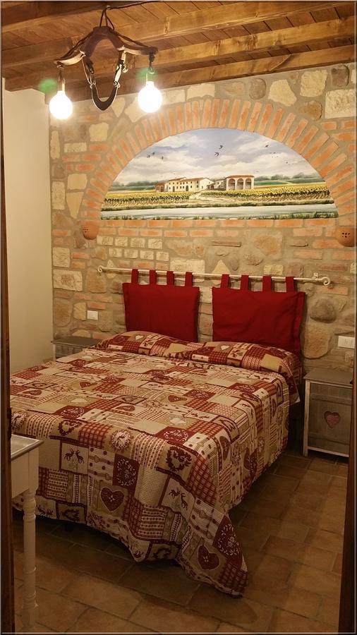 La Casa Delle Rondini Bed & Breakfast Roncoferraro Luaran gambar